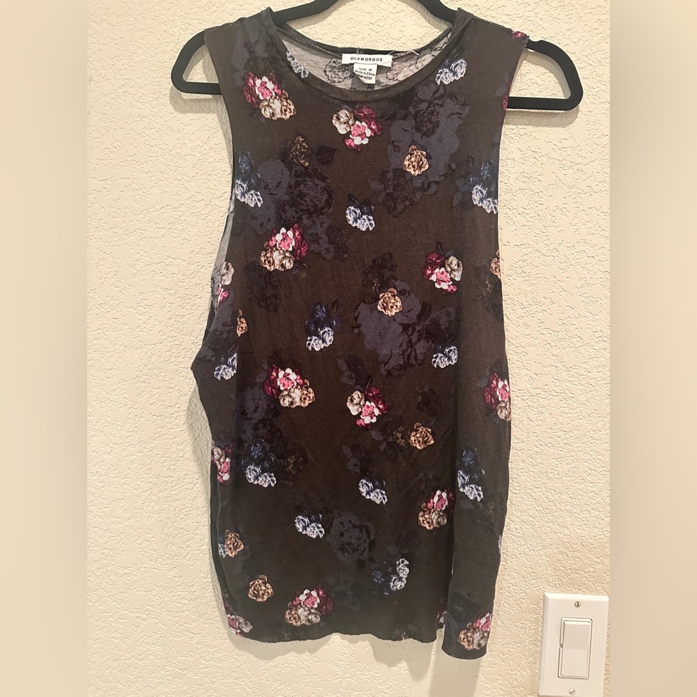 Glamorous size medium tank